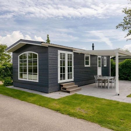 Recreatiepark Jachthaven De Veerstal Lathum - Luxe Chalet Exteriér fotografie