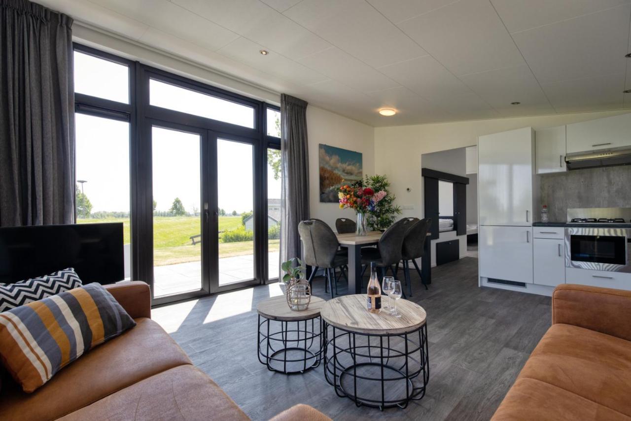 Recreatiepark Jachthaven De Veerstal Lathum - Luxe Chalet Exteriér fotografie