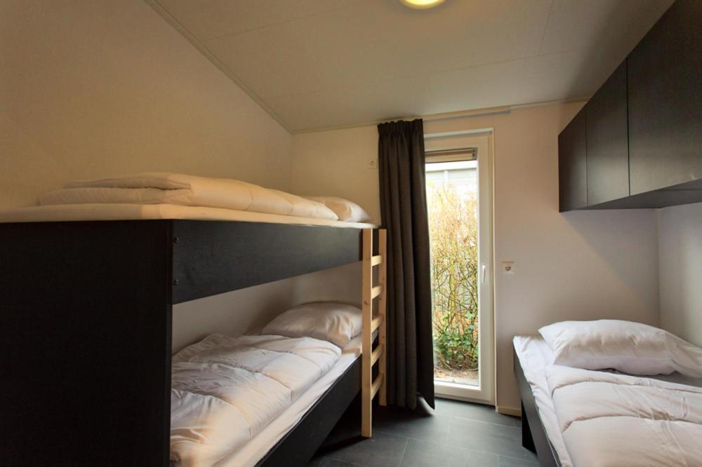 Recreatiepark Jachthaven De Veerstal Lathum - Luxe Chalet Exteriér fotografie