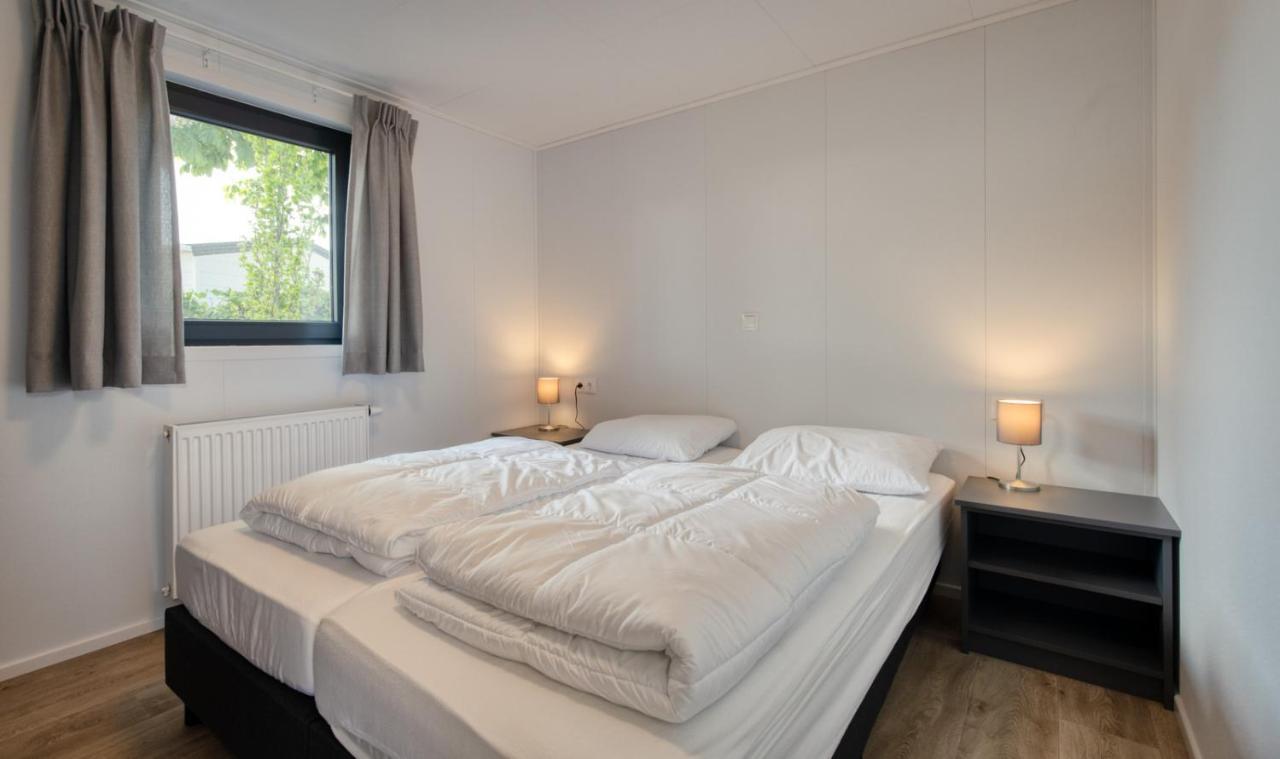 Recreatiepark Jachthaven De Veerstal Lathum - Luxe Chalet Exteriér fotografie
