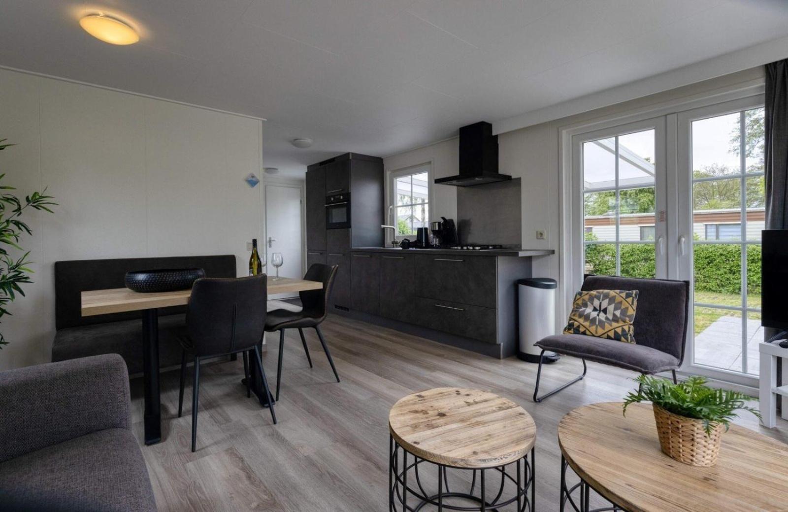 Recreatiepark Jachthaven De Veerstal Lathum - Luxe Chalet Exteriér fotografie
